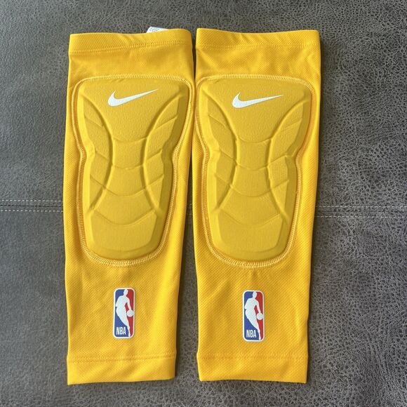 SMALL/Medium Nike NBA Hyperstrong Mens Padded Compression Knee Sleeves/Pads - Picture 1 of 3